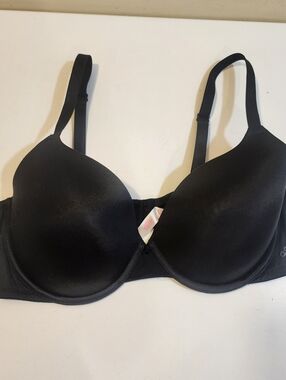 PINK by Victoria's Secret Black T-Shirt Bra - Smooth Molded Cups 38D